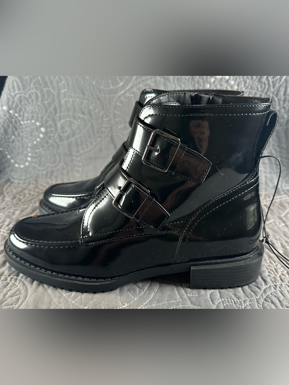 Worthington Women’s Main Black Flat Heel Motorcycle Boots NWT Size 10